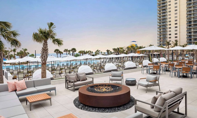 Arcadian Shores Complejo | Royale Palms Condominiums