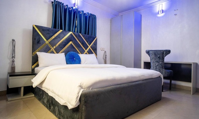 Ikeja Hotel | Royalty Place Hotel