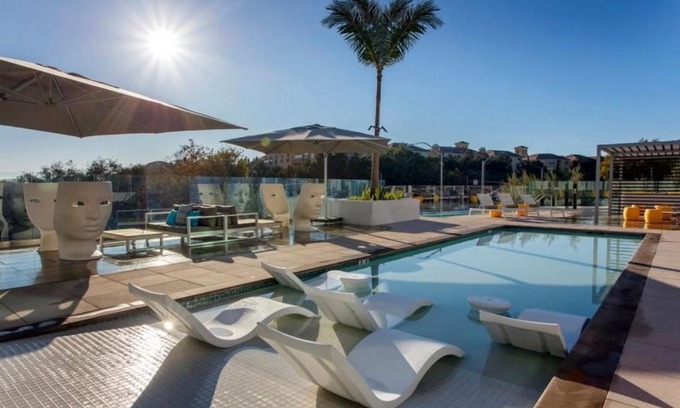 Airport Area Apartamento | ROYCE AMAZING APARTMENT IRVINE