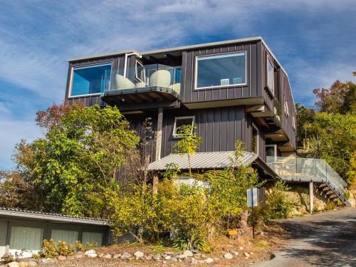 Ngaio Bay Casa | Roydons - Kaiteriteri Upstairs Holiday Unit