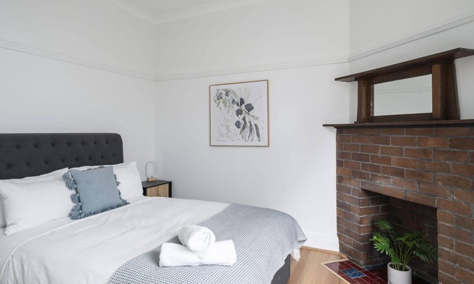 Rozelle Casa | Rozelle Retreat by the Bay Run