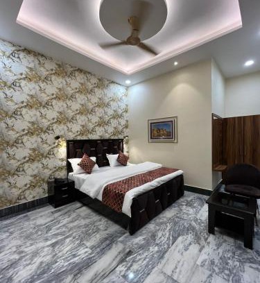 Mahmoorganj Casa | Ruby Home Stay