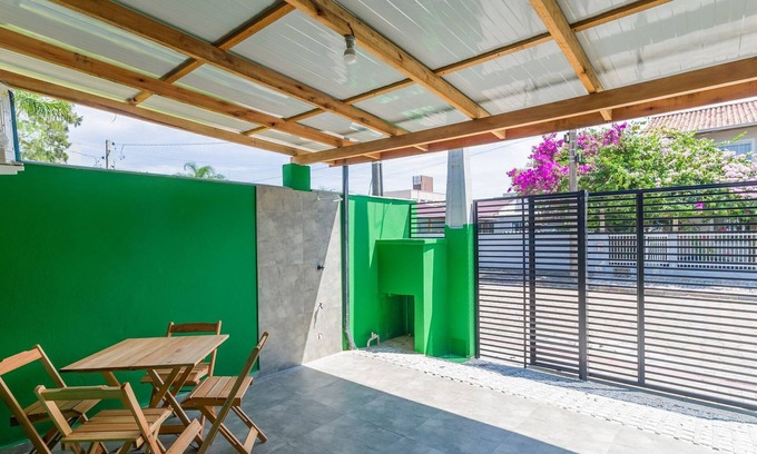 Canto Grande Apartamento | RUC - Houses 270m From Canto Grande Beach