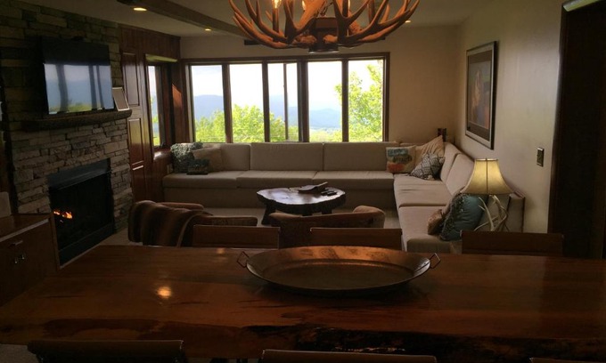 Beech Mountain Apartamento | Rudow Roost