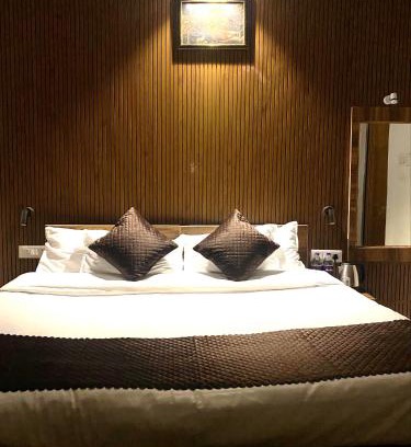 Sigra Casa | Rudraksha Inn
