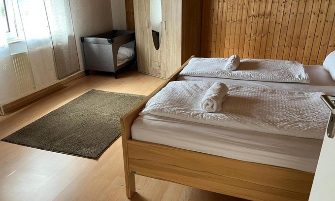 Neubeckum Apartamento | Ruhige freistehender Bungalow mit Parkplatz