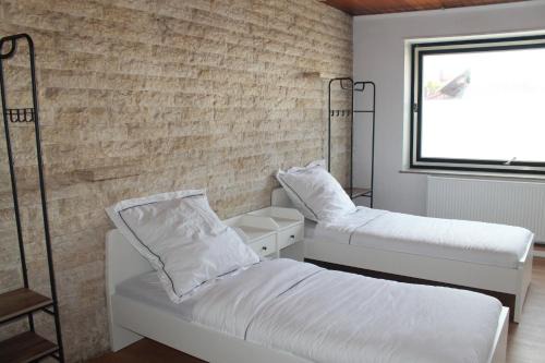 Gerolsheim Apartamento | Ruhiger Landhaus-Charme mit Top-Anbindung