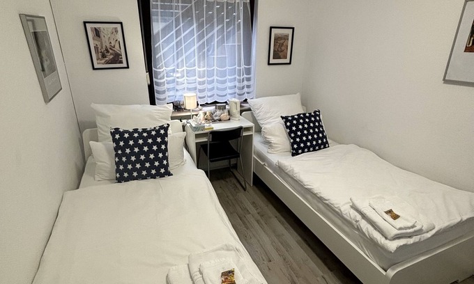 Langenfeld Apartamento | Ruhiges & Gemütliches Kleines Doppelzimmer in Top Lage