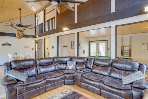 Ruidoso Casa | Ruidoso Cabin Retreat with Multi-Level Deck