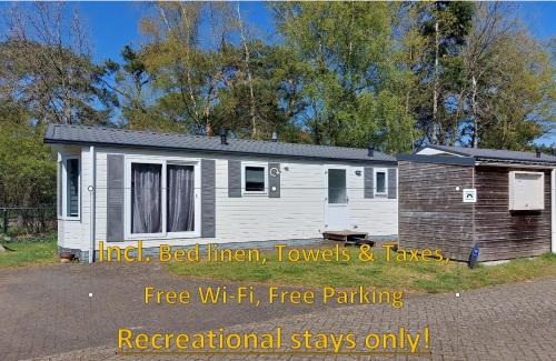 Krachtighuizen Chalet De Esquí | Ruim en gezellig chalet voor 2 personen op de Veluwe Recreatiepark De Oude Driest - All inclusive