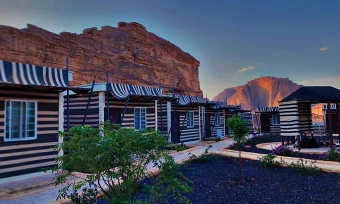 Wadi Rum Hotel | Rum Pillars Camp