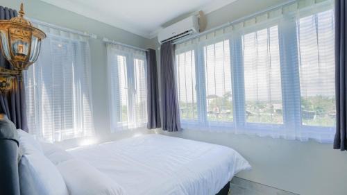 Taman Griya Casa | Rumah Jimbaran Kuta 3 bedroom 9 pax SukaBali 1