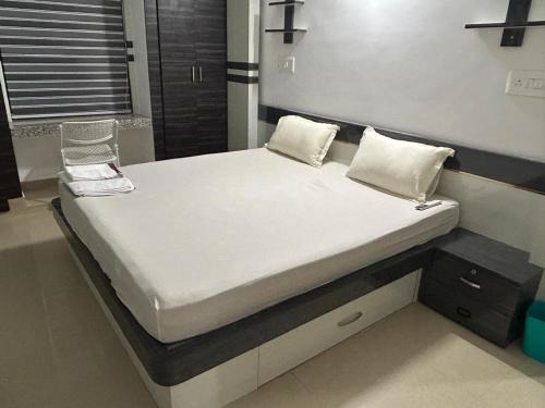 Jayadev Vihar Apartamento | Rumi HomeStays-104-1BHK