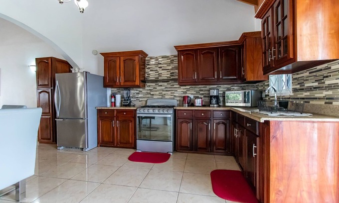 Runaway Bay Apartamento | Runaway Bay Gem! Summ