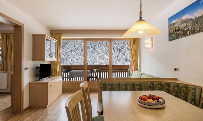 Mareo Apartamento | Runcac - Apartamento Pla con vistas a la montaña, Wi-Fi y balcón