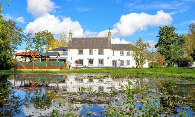Stamford Casa | Rural 5-Bedroom Entire Countryside SPA House near Stamford, Rural 5-Bedroom Countryside SPA House ne