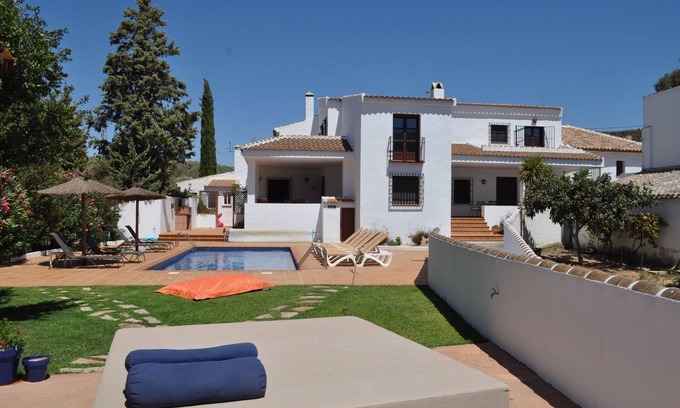 Villanueva del Rosario Villa | Villa rural andaluza con piscina privada WiFi y vistas panorámicas