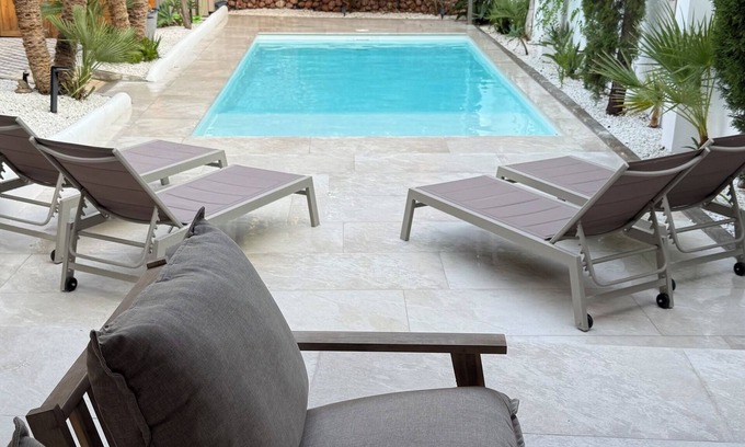 Motril Apartamento | Apartamento Rural para familias con piscina y barbacoa en la Costa Tropical