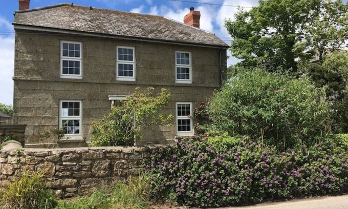 St. Buryan Casa | Rural Georgian detached house, close to coast and local beaches