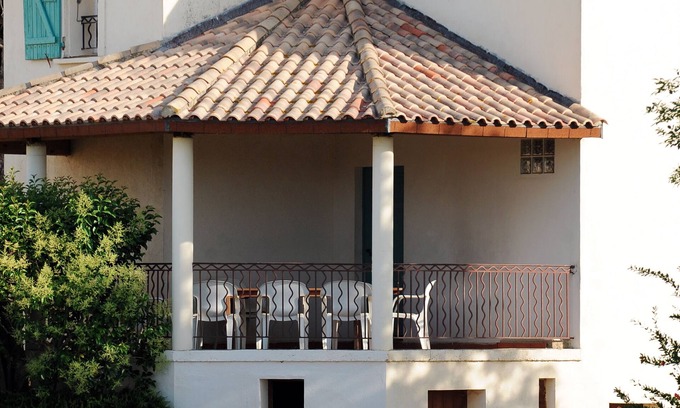 Beziers Cabaña | Casa rural con terraza, piscina compartida, tranquila, cerca del Canal du Midi