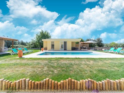 Camparca Casa | Rural Holiday Home with Pool