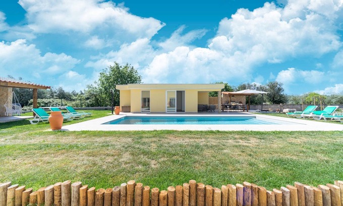 Camparca Casa | Casa rural con piscina