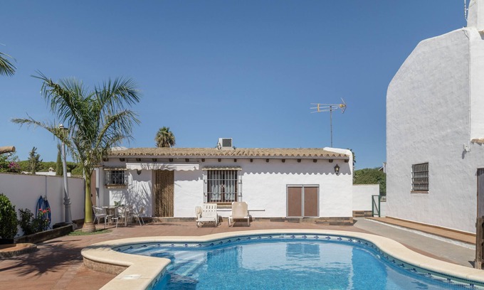 Campano Casa | Casa rural 'Pepe' con piscina compartida, Wi-Fi y aire acondicionado