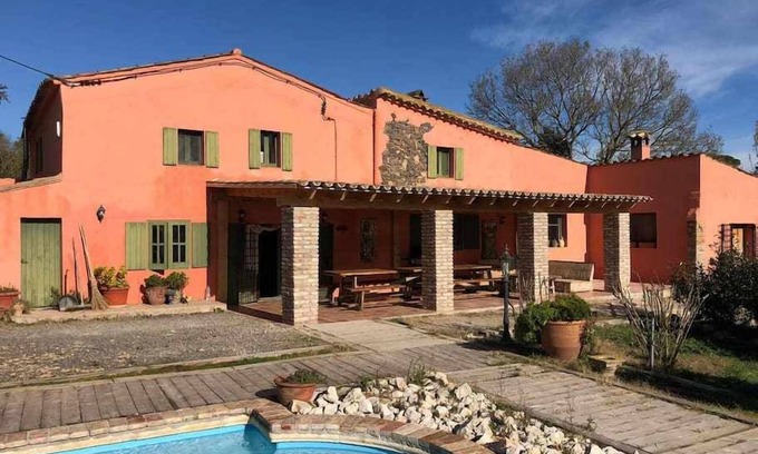 Macanet de la Selva Apartamento | Casa rural con piscina en Maçanet de la Selva