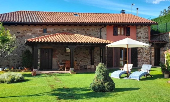 Pineda de la Sierra Cabaña | Rural house El Hayedo, in the heart of the Sierra de la Demanda Burgalesa.