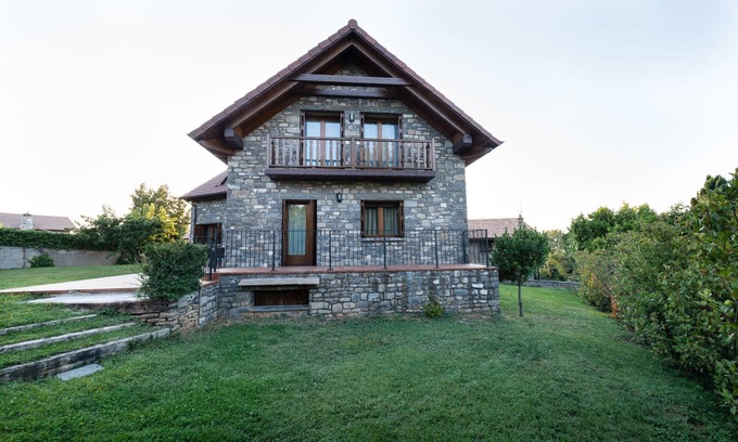 Jaca Chalet De Esquí | Casa rural brisa de Jaca