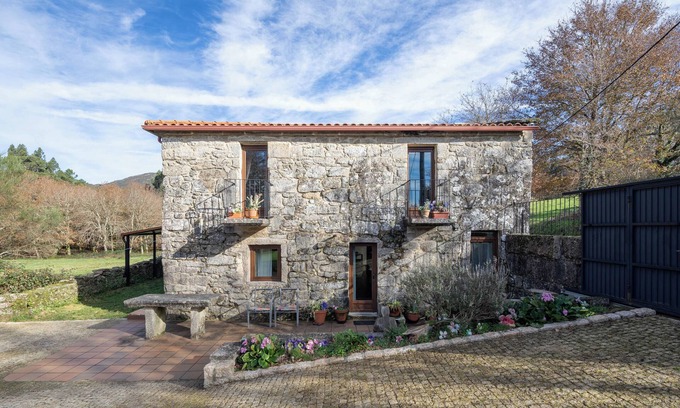 A Lama Casa | Casa rural 'Chan Da Ra' con vistas a la montaña, piscina privada y terraza privada