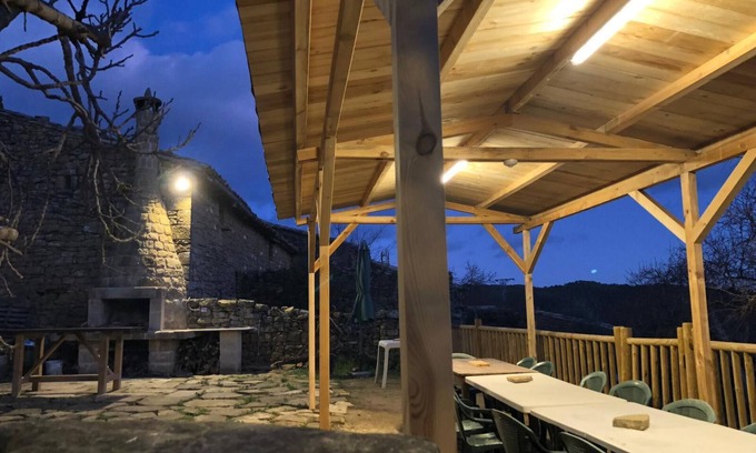 Murillo de Gállego Cabaña | CASA RURAL CON ESPACIO PRIVADO DE BARBACOA Y PERGOLA