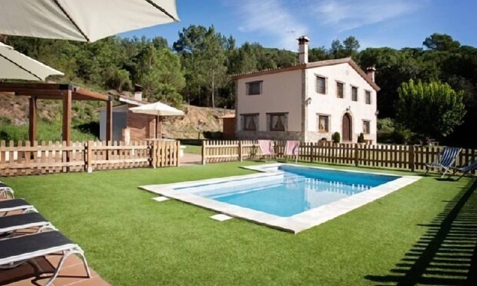 Gualba Cabaña | Casa rural (alquiler íntegro) Cal Moro para 14-16 personas