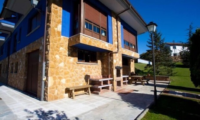 Villamayor Chalet De Esquí | Casa rural (alquiler íntegro) El Pongallin para 12 personas