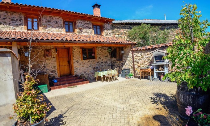 Benllera Casa | Casa rural en la montaña de León