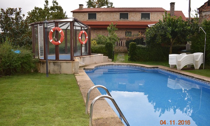 Barro Cabaña | CASA RURAL OS CARBALLOS IDEAL PARA UNAS VACACIONES