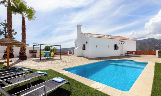 Almuñécar Cabaña | Casa rural con increíbles vistas al mar y montañas de la zona.