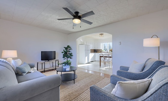 Spring Glen Casa | Rural, peaceful, sleeps 6, mountain views