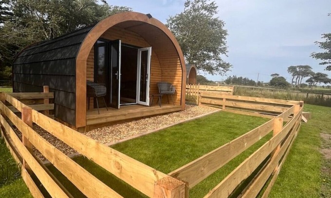 Annan Cabina | Rural Private Cabin-Scotland-Dumfries and Galloway-Cluaran Cabins-Skiddaw View