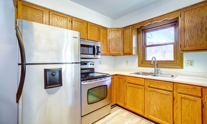 Viroqua Casa | Rural Readstown House w/ Deck + Grill