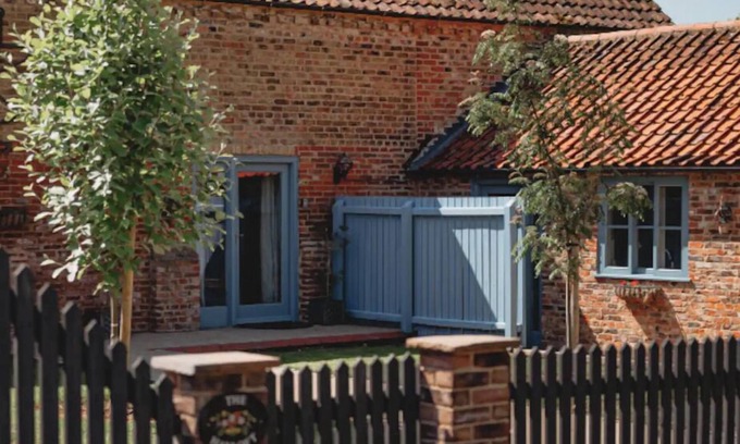 Ashby cum Fenby Cabaña | Rural two-bedroom barn conversion