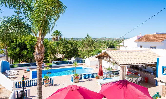 Monte Raposo Cabaña | Villa rural con piscina a 10 minutos de la playa.