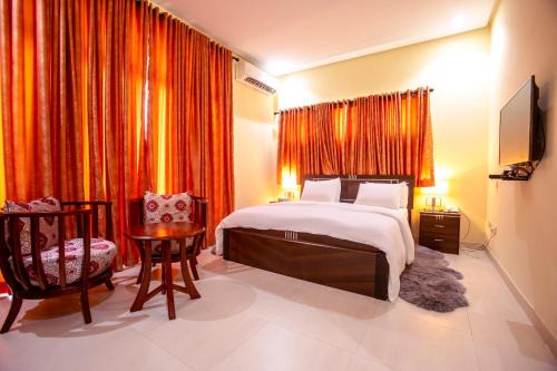 Lekki Phase 1 Casa | Rushmore - Paradise Room