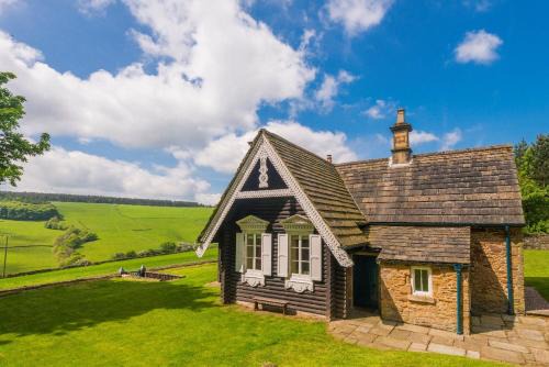 Beeley Casa | Russian CottageChatsworth Estate