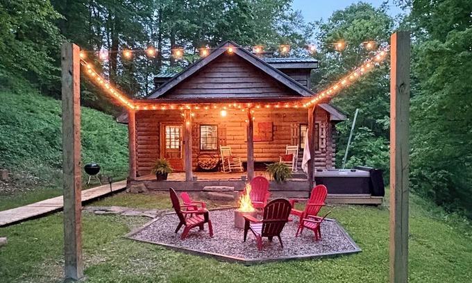 Campton Cabina | Russtic Cabin at the 100 Acre Wood