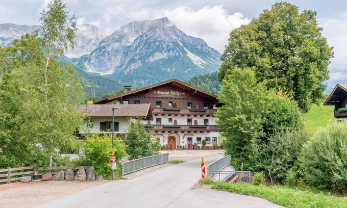 Scheffau am Wilden Kaiser Casa | Rustic Tyrolean guesthouse only 300m to ski lift
