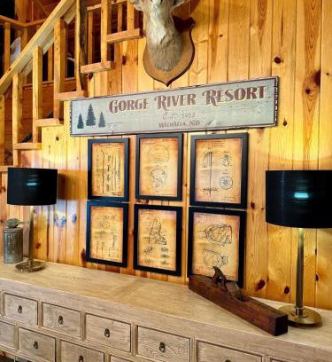 Walhalla Casa | Rustic 5 Bedroom Gorge River Resort