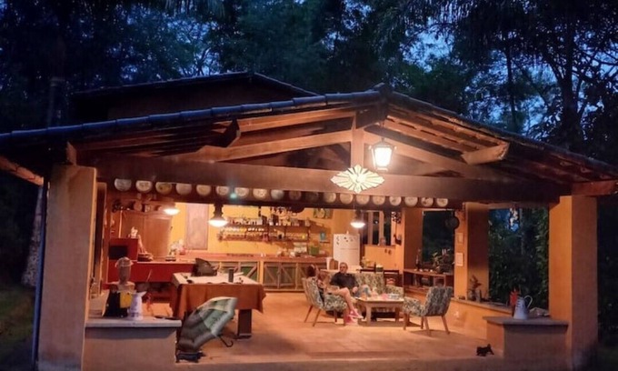 Simao Pereira Chalet De Esquí | Guest house, rustic and elegant, with swimming pool.