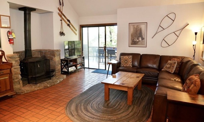 Yosemite West Cabina | Rustic cabin & loft inside Yosemite National Park with deck, views & fireplace
