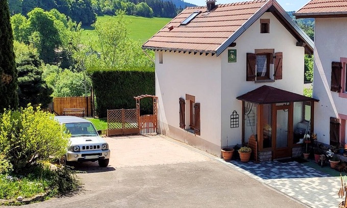 Laveline-du-Houx Cabaña | Casa rural rústica en Laveline-du-Houx, cerca del bosque